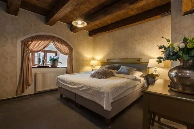 Luxury Tek Büyük Yataklı Oda