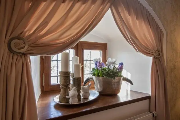 Luxury Tek Büyük Yataklı Oda