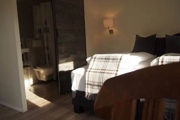 Tek Büyük veya İki Ayrı Yataklı Oda, Özel Banyo