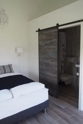 Tek Büyük veya İki Ayrı Yataklı Oda, Özel Banyo