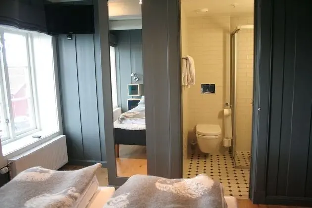 Tek Büyük Yataklı Oda, Özel Banyo