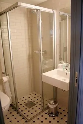 Tek Büyük Yataklı Oda, Özel Banyo