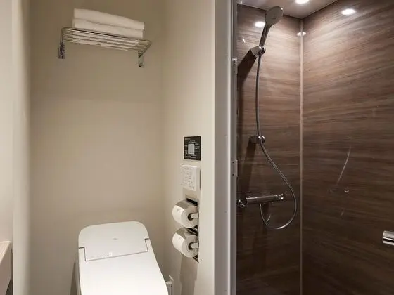 Tek Büyük Yataklı Oda, Sigara İçilmez
