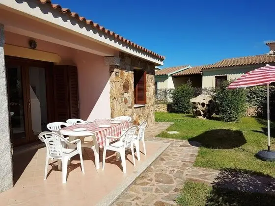 Apart Daire, 2 Yatak Odası, Bahçe Manzaralı, Zemin Kat