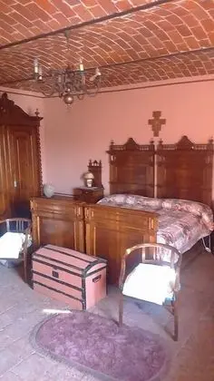 Üç Kişilik Oda
