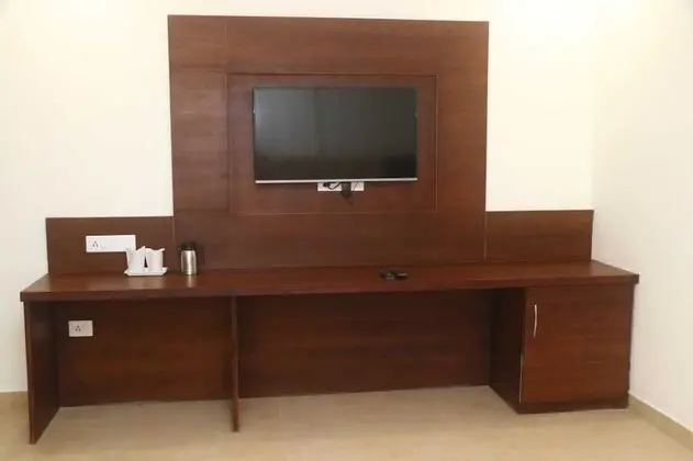 Luxury Oda
