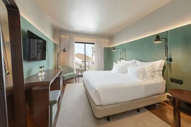 Tek Büyük veya İki Ayrı Yataklı Oda, Okyanus Manzaralı