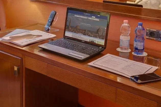Comfort Büyük Yataklı Tek Kişilik Oda