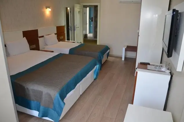 Triple, Şehir Manzaralı