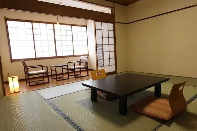 Traditional Oda (Japanese Style, 5 Guests)
