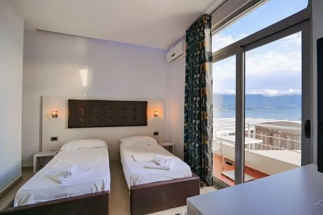 İki Ayrı Yataklı Oda, Deniz Manzaralı