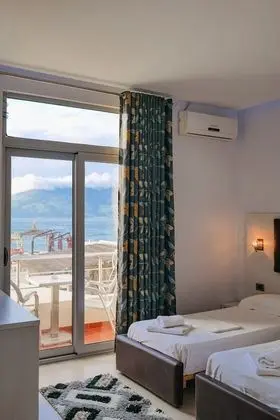 İki Ayrı Yataklı Oda, Deniz Manzaralı