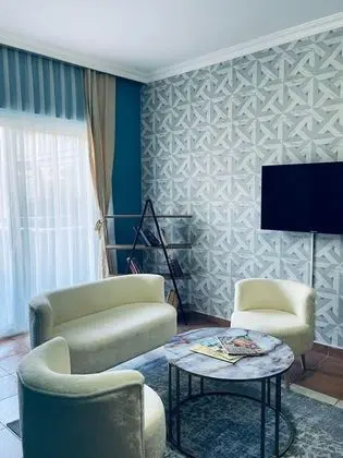 Aile Odası, Havuz veya Bahçe Manzaralı, Balkonlu