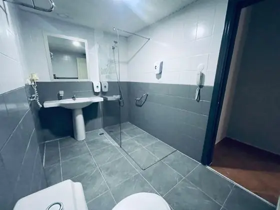Aile Odası, Havuz veya Bahçe Manzaralı, Balkonlu