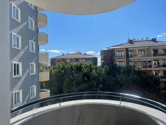 Aile Odası, Havuz veya Bahçe Manzaralı, Balkonlu
