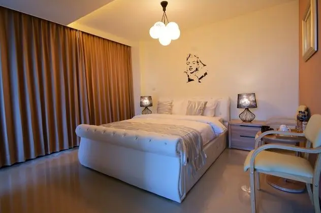 Deluxe Tek Büyük Yataklı Oda