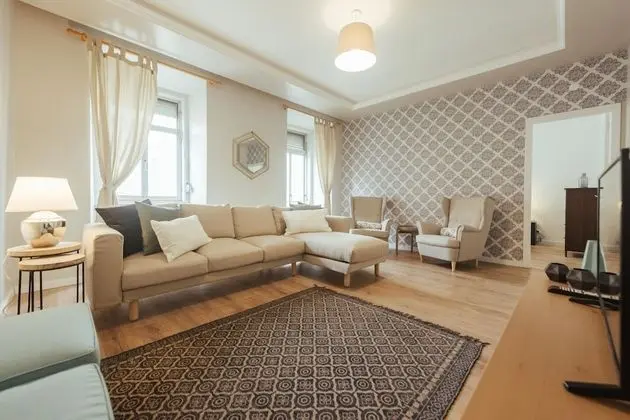 Apart Daire, 5 Yatak Odası, Sigara İçilebilir, 2 Banyolu