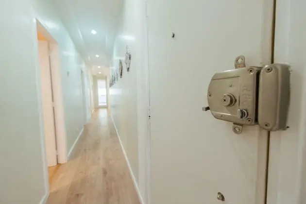 Apart Daire, 5 Yatak Odası, Sigara İçilebilir, 2 Banyolu