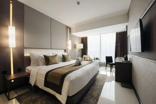 Deluxe King Room