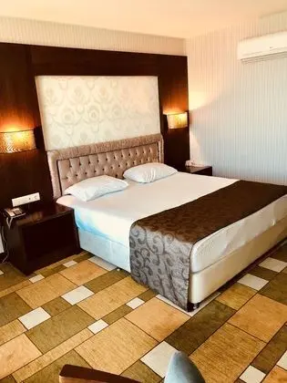Deluxe Tek Kişilik Oda