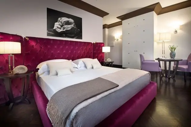 Superior Tek Büyük Yataklı Oda (Romantic)