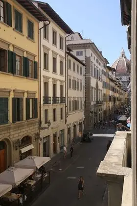 Superior Tek Büyük Yataklı Oda (Romantic)