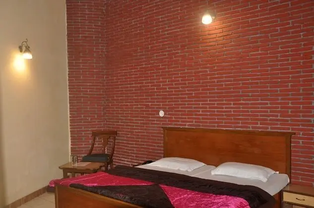 Basic Tek Büyük Yataklı Oda, 1 Çift Kişilik Yatak, Bahçe Manzaralı