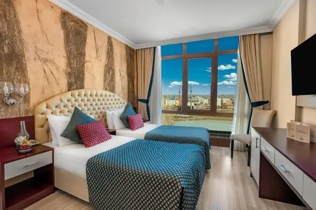 Twin, Şehir Manzaralı, Klimalı