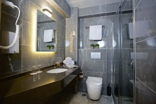 Standard Üç Kişilik Oda
