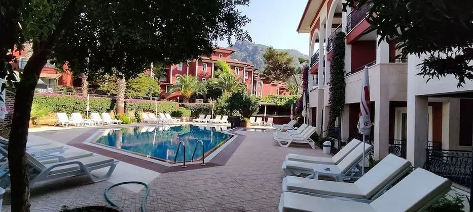 Superior Apart Daire, 1 Yatak Odası, Küçük Mutfak, Ek Bina