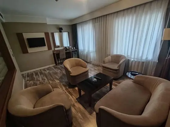 Suite, Şehir Manzaralı