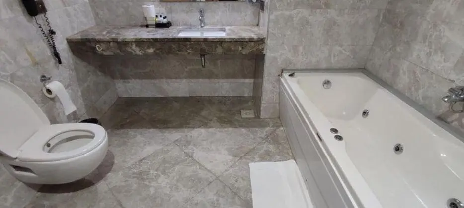 Suite, Şehir Manzaralı