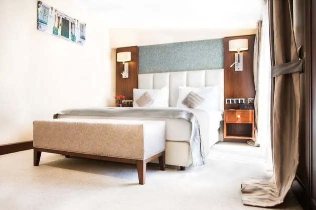 Terrace Queen Room