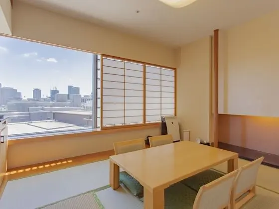 Geleneksel, Bir Japon Şilteli (Palace View)