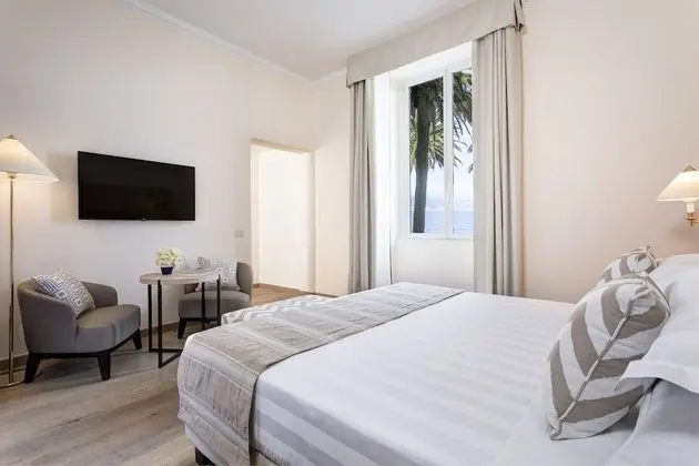 Superior Tek Büyük Yataklı Oda, Deniz Manzaralı