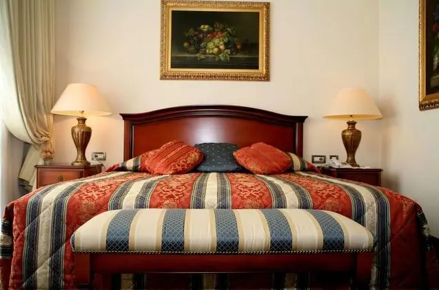 Classic Tek Büyük Yataklı Oda (Villa Argentina)