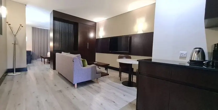 Junior Tek Büyük Yataklı Oda