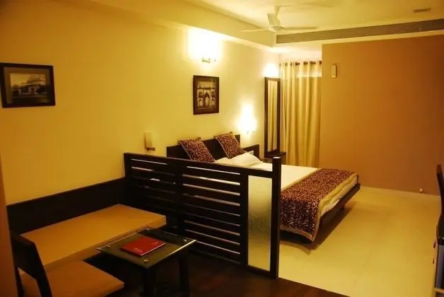 Grand Executive Room
