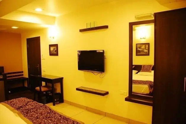 Grand Executive Room