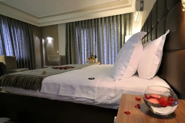 Executive Custom Room