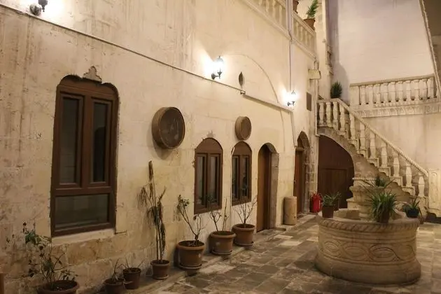 Üç Kişilik Oda