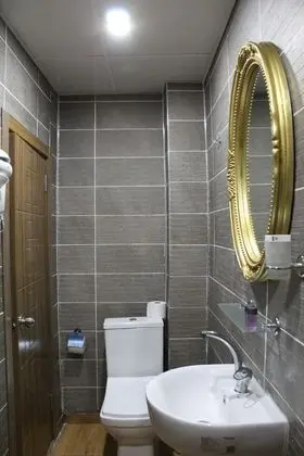 Üç Kişilik Oda