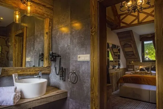 Standard Tek Büyük Yataklı Oda (Without Balcony)