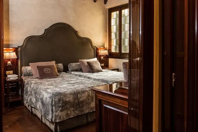 Classic Tek Büyük veya İki Ayrı Yataklı Oda