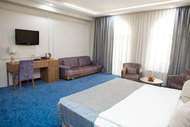 Standard Tek Büyük Yataklı Oda