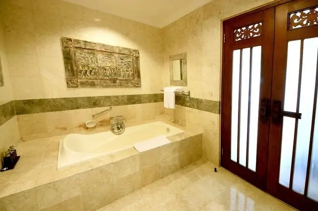 Deluxe Oda, Havuz Kullanımı
