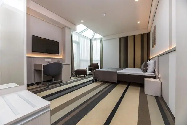 Mini-Suite