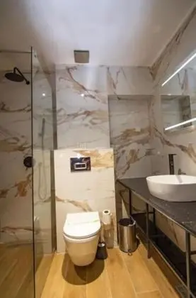 Deluxe Üç Kişilik Oda