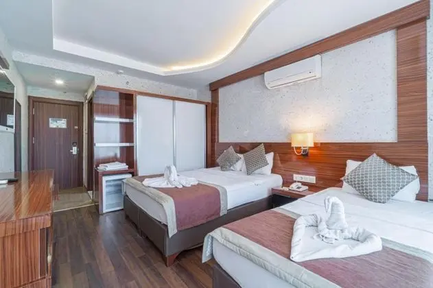 Standart Oda, Kara Manzaralı, Balkonlu