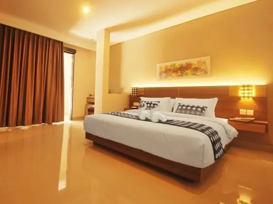 Deluxe Tek Büyük Yataklı Oda